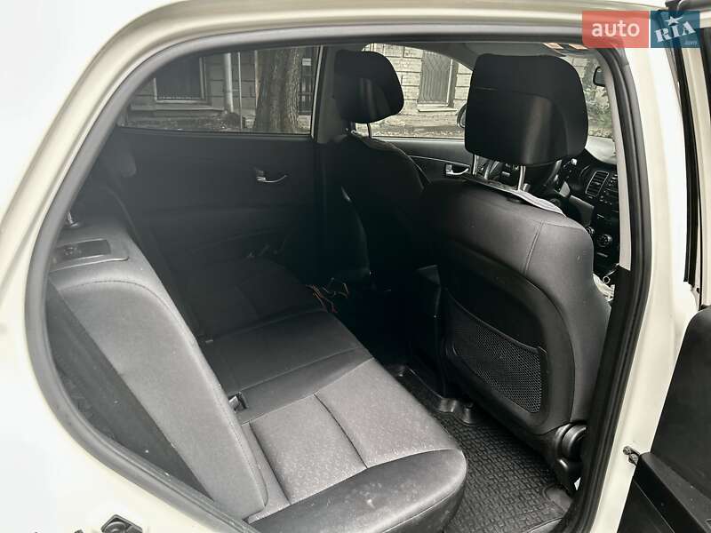 Позашляховик / Кросовер SsangYong Korando 2012 в Харкові