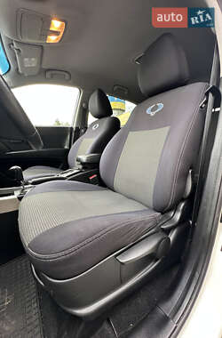 Внедорожник / Кроссовер SsangYong Korando 2012 в 