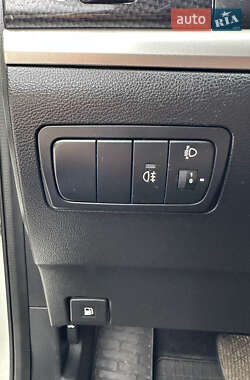 Внедорожник / Кроссовер SsangYong Korando 2012 в 