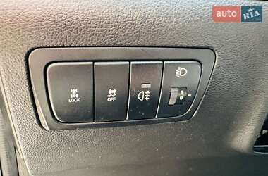 Позашляховик / Кросовер SsangYong Korando 2011 в 
