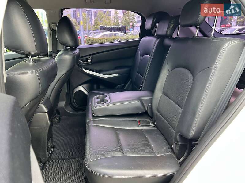 Внедорожник / Кроссовер SsangYong Korando 2014 в Киеве