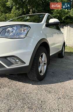 Внедорожник / Кроссовер SsangYong Korando 2012 в 