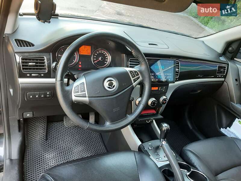 Внедорожник / Кроссовер SsangYong Korando 2013 в Обухове