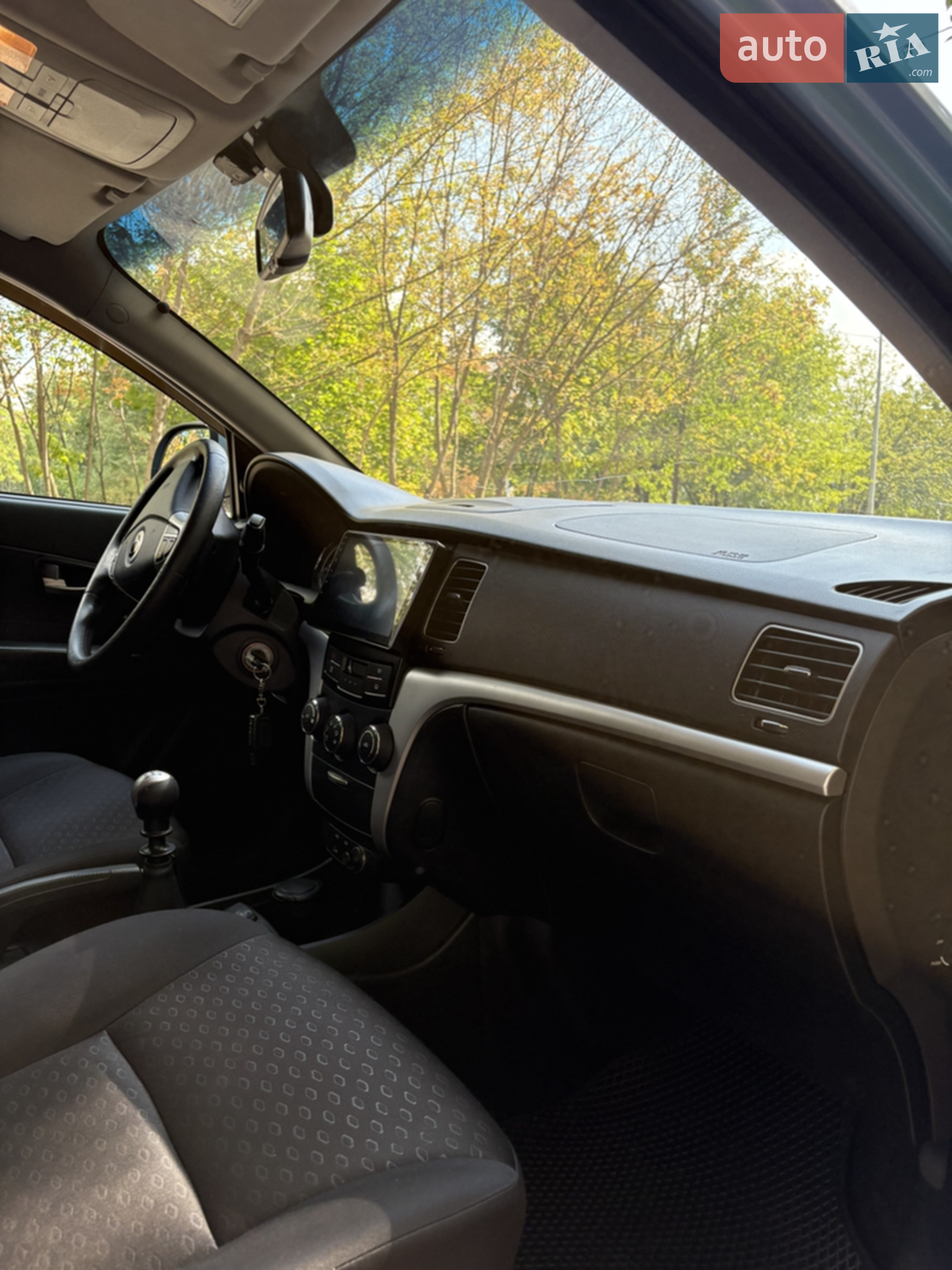 2011 SsangYong Korando - мініатюра 37