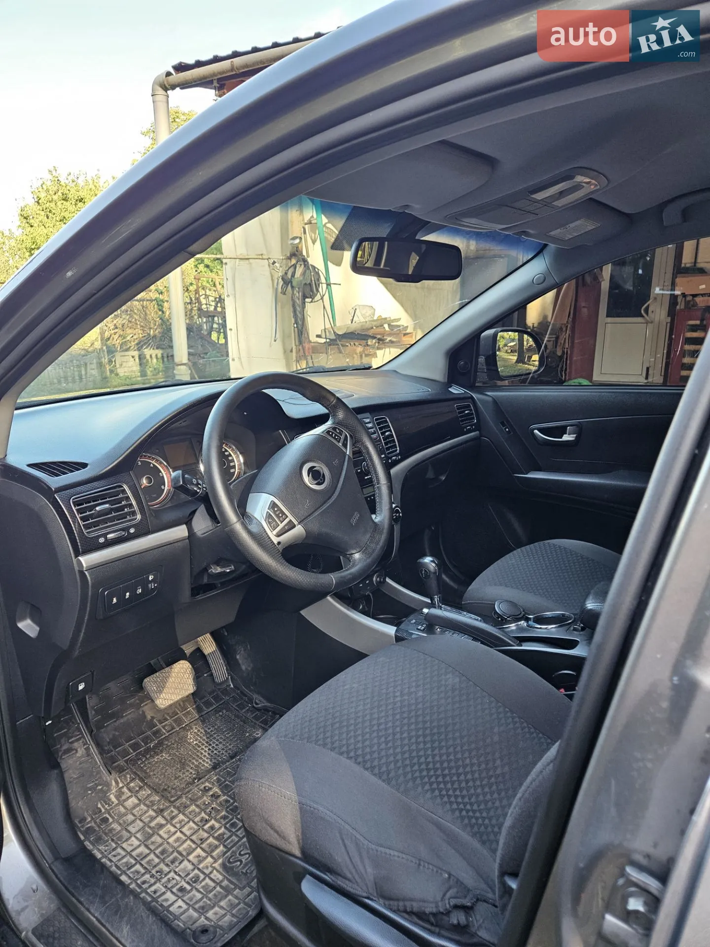 2012 SsangYong Korando - мініатюра 15