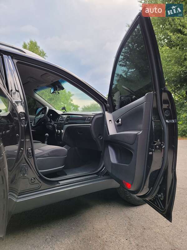Позашляховик / Кросовер SsangYong Korando 2012 в Віньківцях