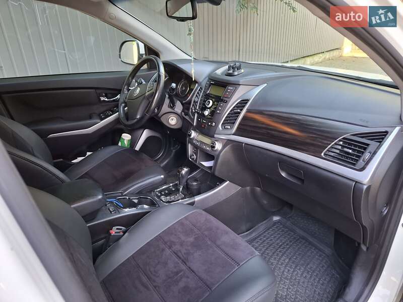 Внедорожник / Кроссовер SsangYong Korando 2013 в Ивано-Франковске