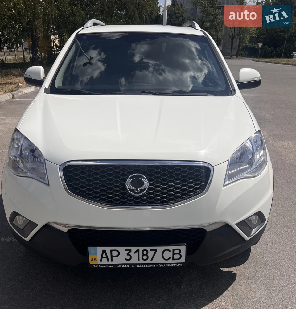 2012 SsangYong Korando - мініатюра 12
