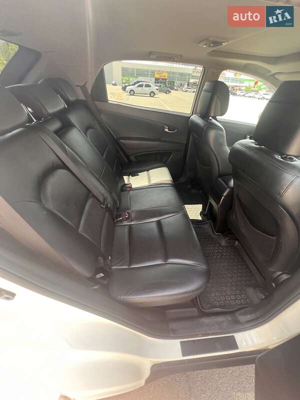 Позашляховик / Кросовер SsangYong Korando 2011 в Запоріжжі
