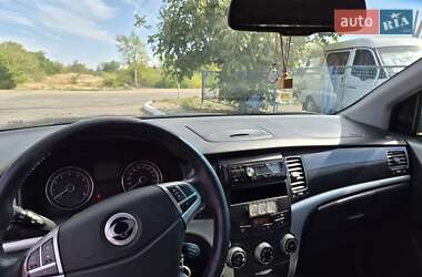 Позашляховик / Кросовер SsangYong Korando 2013 в 