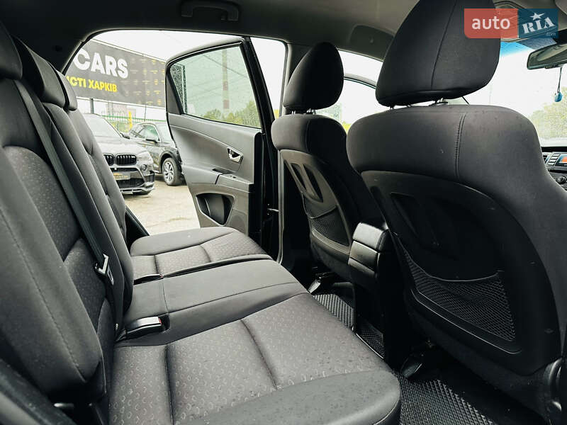 Позашляховик / Кросовер SsangYong Korando 2012 в Харкові