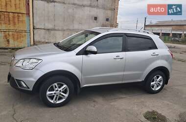 Позашляховик / Кросовер SsangYong Korando 2013 в 