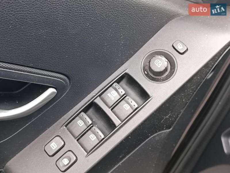 Внедорожник / Кроссовер SsangYong Korando 2013 в Харькове