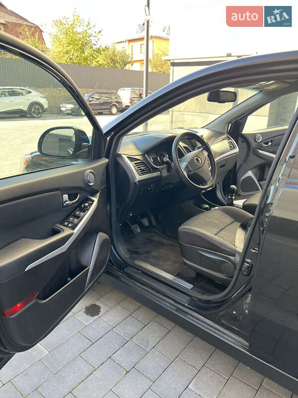 Внедорожник / Кроссовер SsangYong Korando 2014 в Ивано-Франковске фото 9 Внедорожник / Кроссовер SsangYong Korando 2014 в Ивано-Франковске