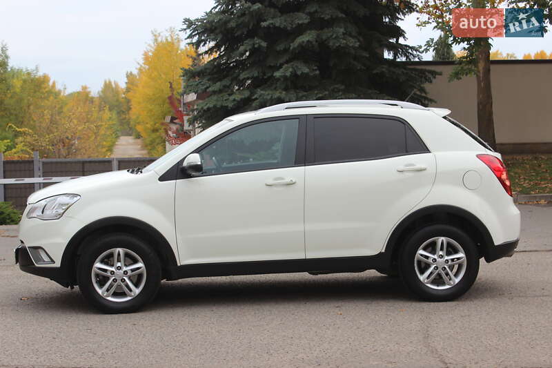 Позашляховик / Кросовер SsangYong Korando 2011 в Дніпрі