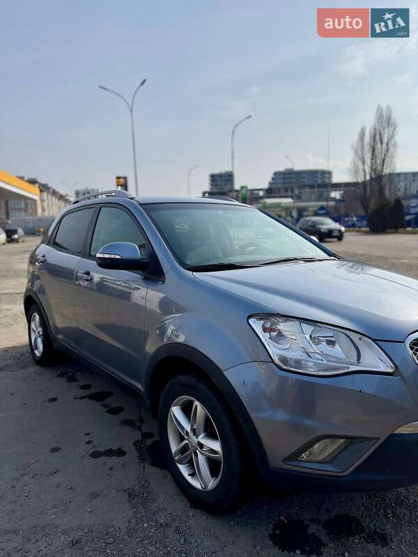 Позашляховик / Кросовер SsangYong Korando 2012 в Ужгороді