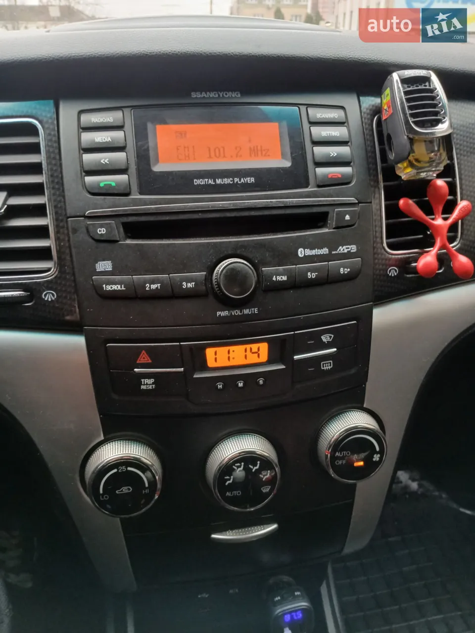 2013 SsangYong Korando - мініатюра 20