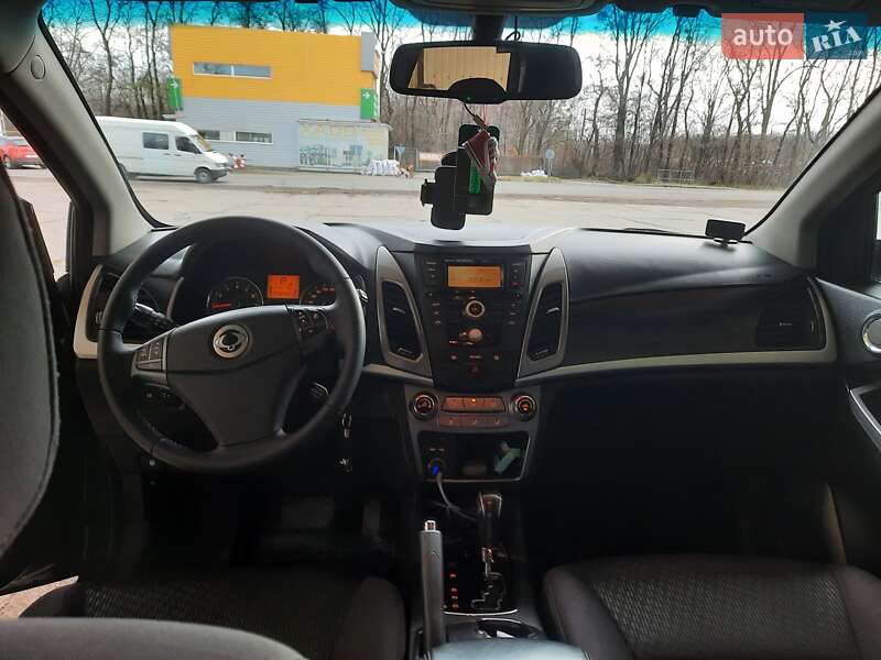 Позашляховик / Кросовер SsangYong Korando 2014 в Харкові