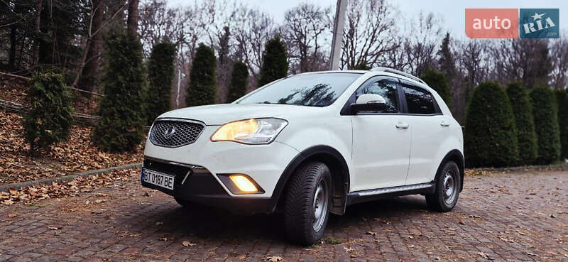 Позашляховик / Кросовер SsangYong Korando 2013 в Стебнику