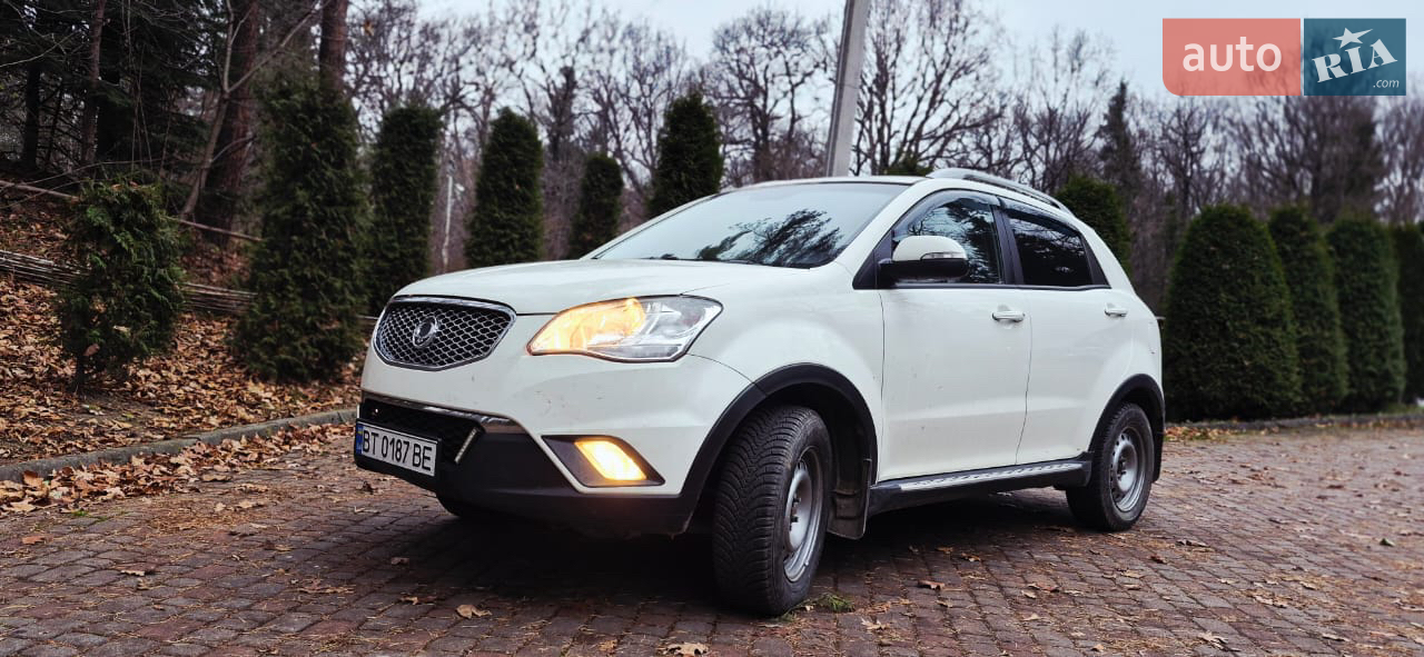 2012 SsangYong Korando - мініатюра 18