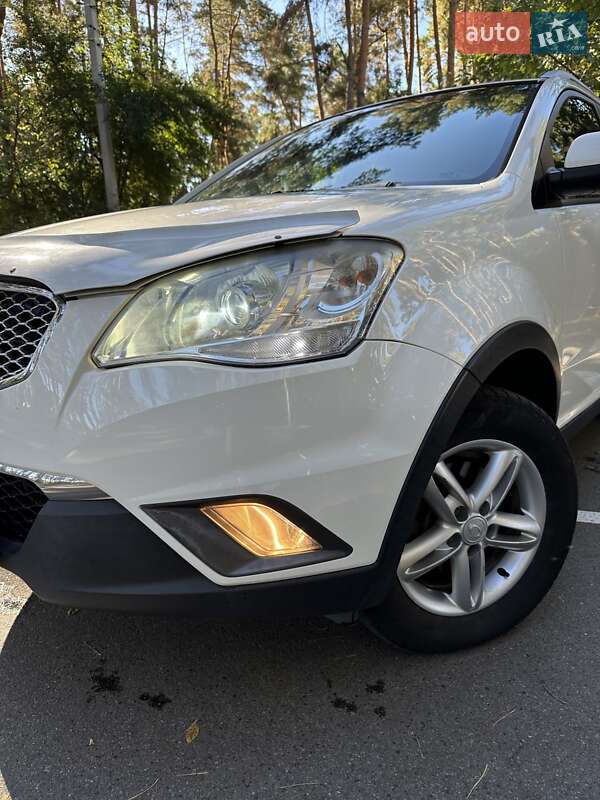 Позашляховик / Кросовер SsangYong Korando 2012 в Білогородці