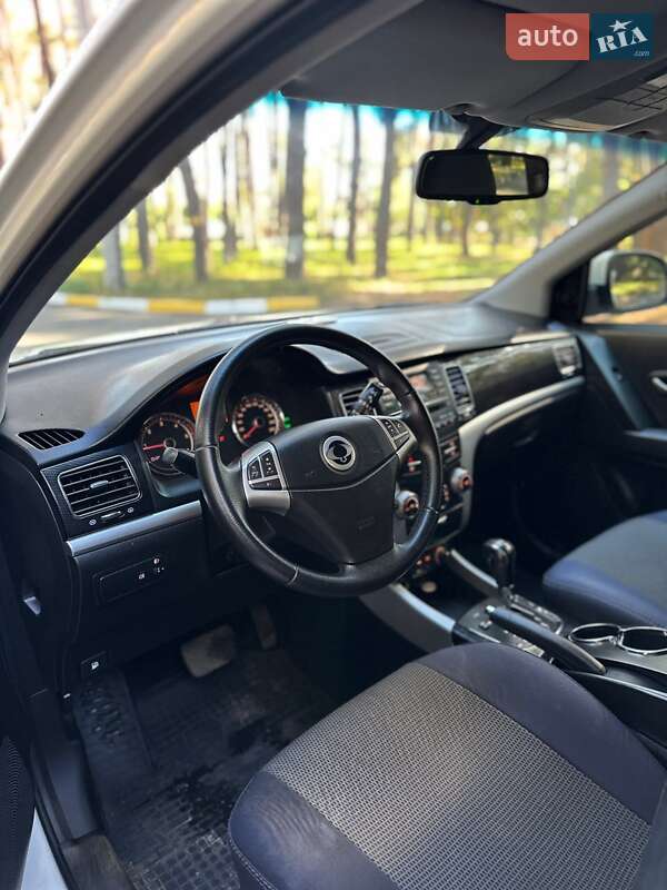 Позашляховик / Кросовер SsangYong Korando 2012 в Білогородці