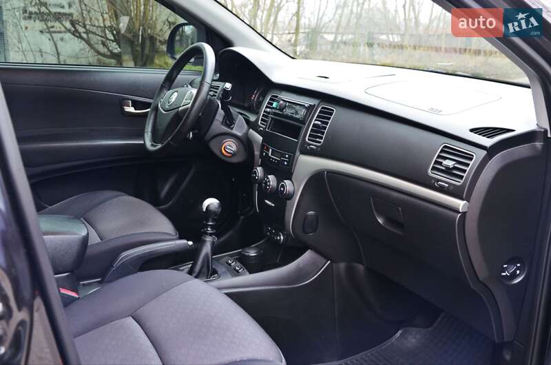 Внедорожник / Кроссовер SsangYong Korando 2012 в Запорожье фото 4 Внедорожник / Кроссовер SsangYong Korando 2012 в Запорожье