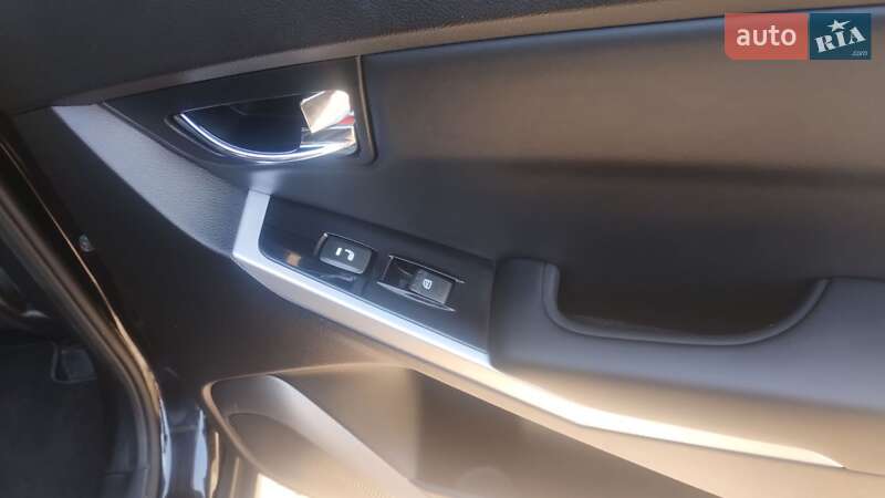 Внедорожник / Кроссовер SsangYong Korando 2014 в Ромнах