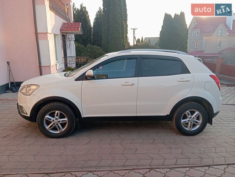 Внедорожник / Кроссовер SsangYong Korando 2011 в Хмельницком