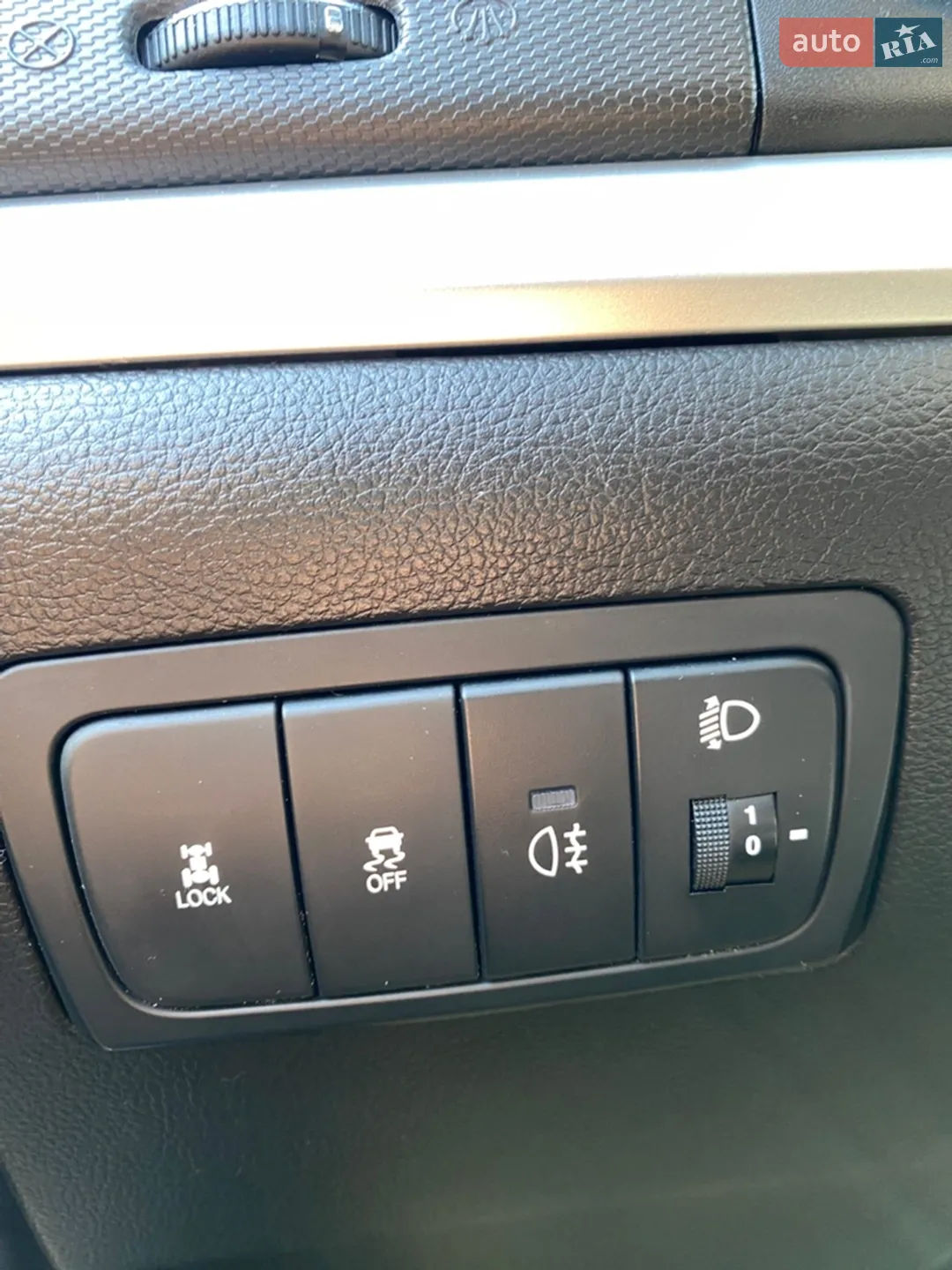 2011 SsangYong Korando - мініатюра 16