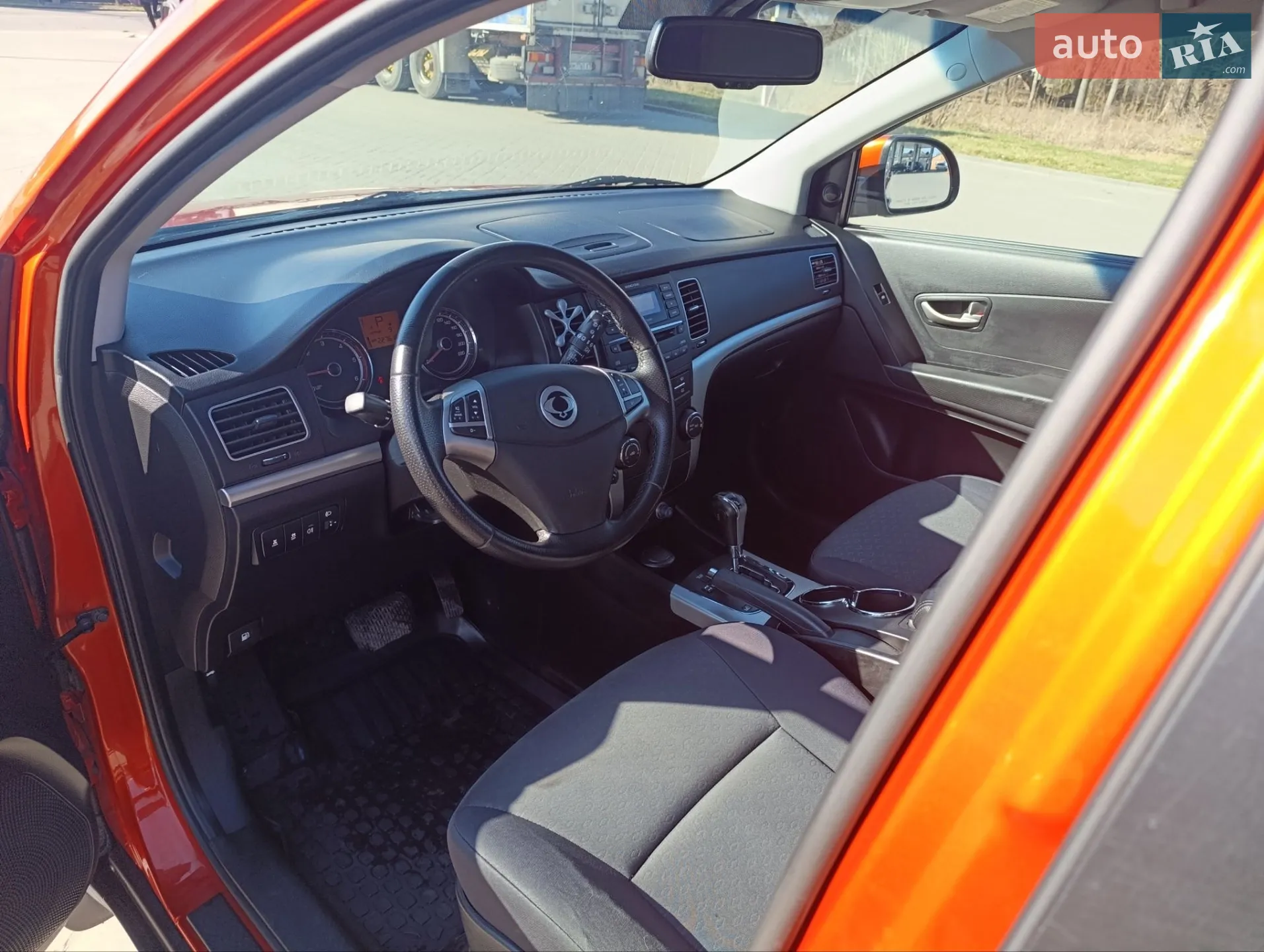 2012 SsangYong Korando - мініатюра 14