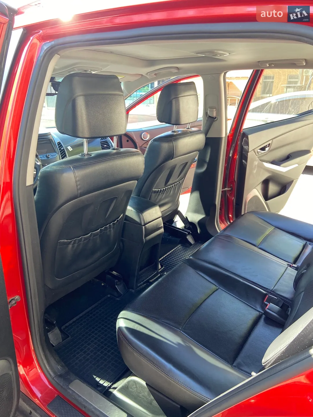 2014 SsangYong Korando - мініатюра 23