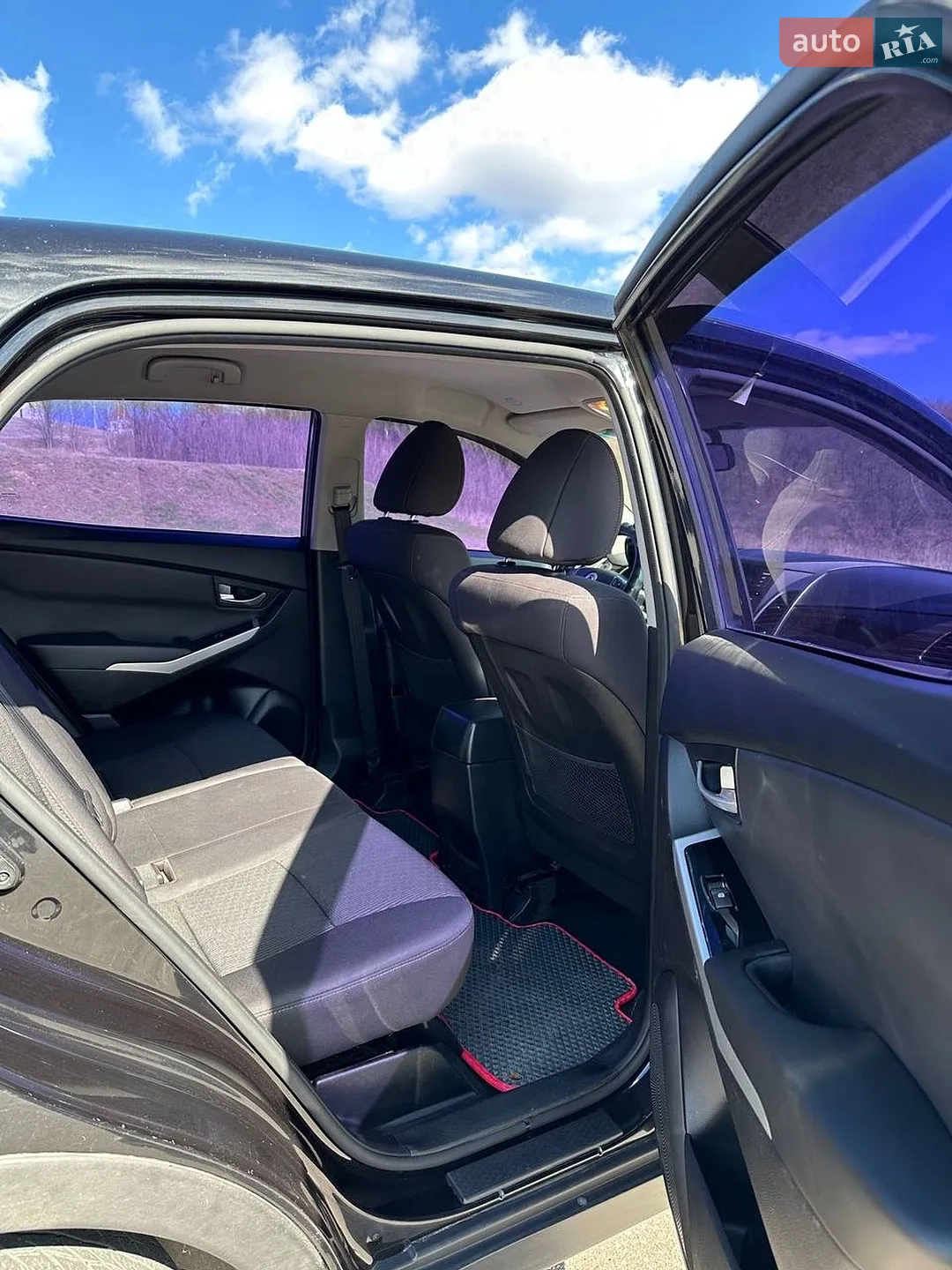 2014 SsangYong Korando - мініатюра 28