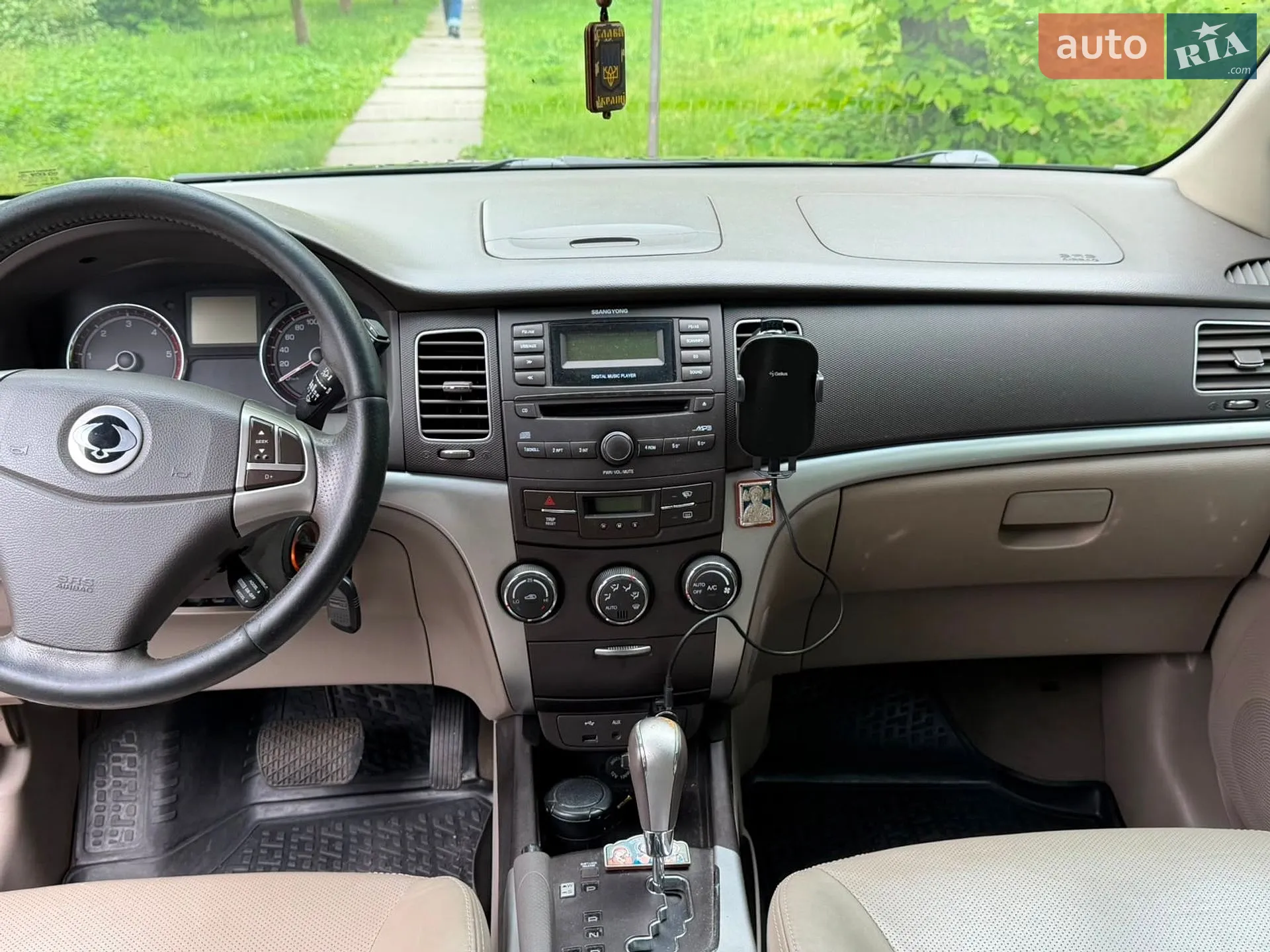 2011 SsangYong Korando - мініатюра 11