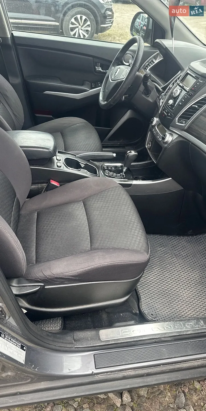 2014 SsangYong Korando - мініатюра 11