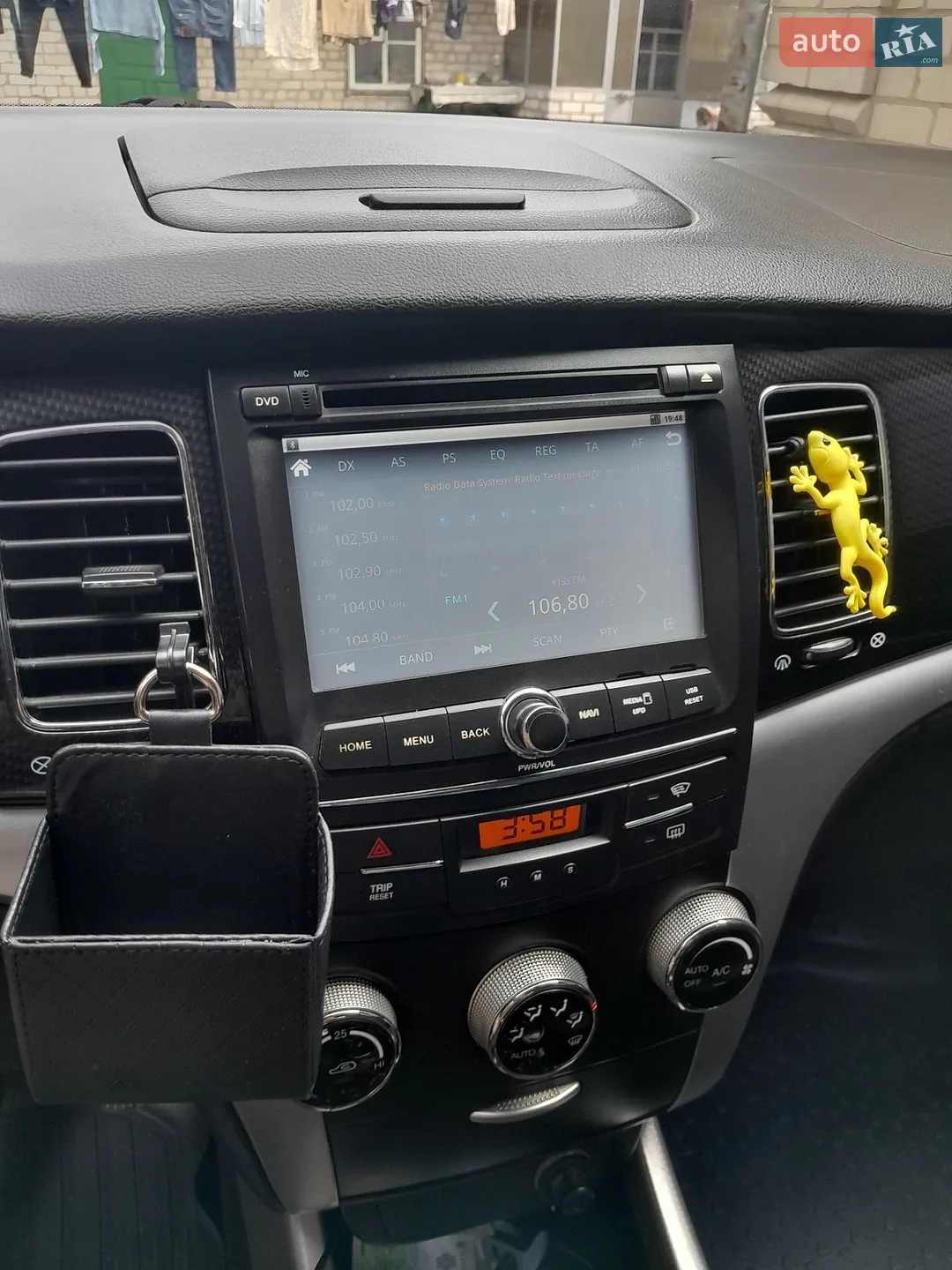 2013 SsangYong Korando - мініатюра 13