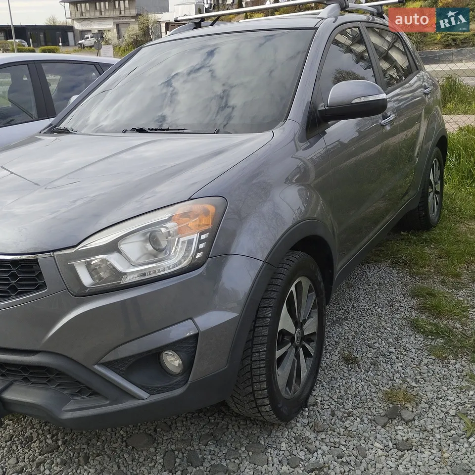 2012 SsangYong Korando - мініатюра 12