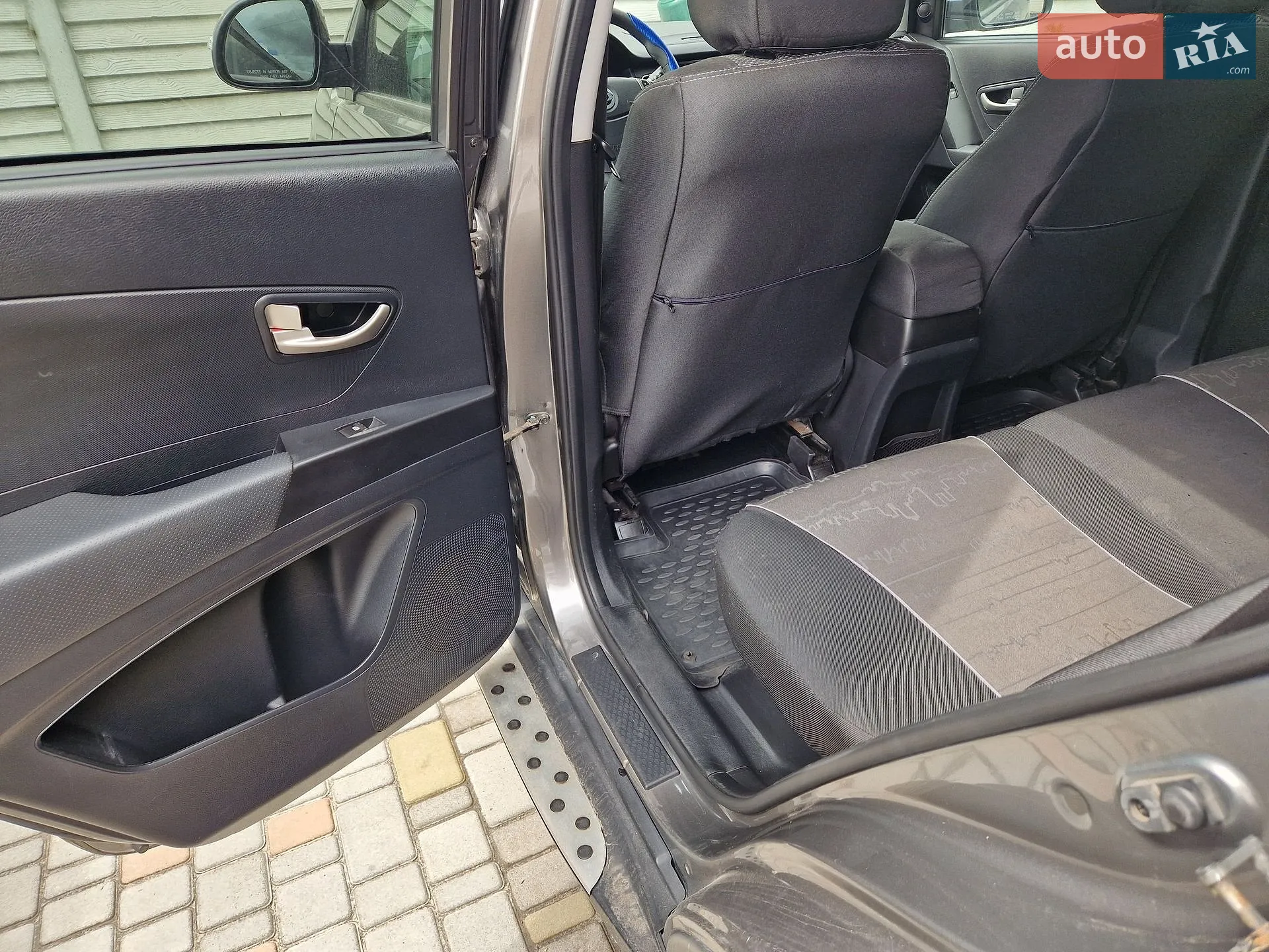 2011 SsangYong Korando - мініатюра 7