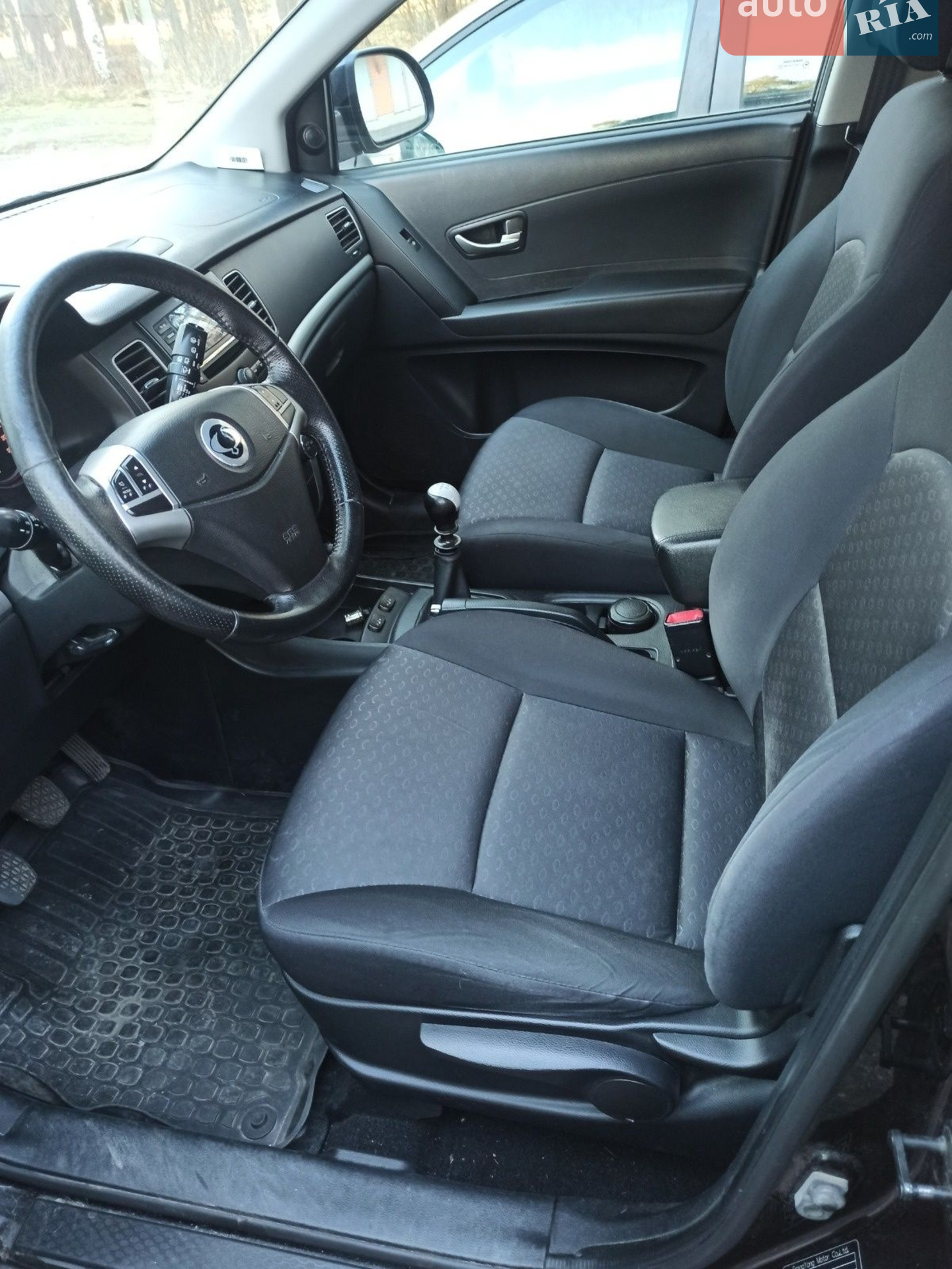 2011 SsangYong Korando - мініатюра 3