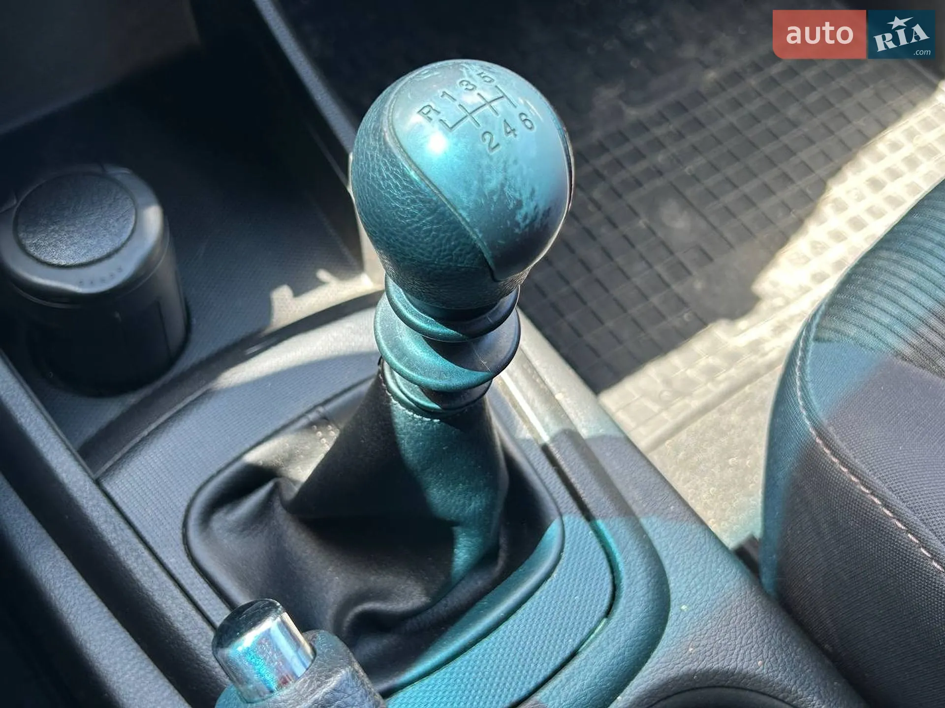 2014 SsangYong Korando - мініатюра 23