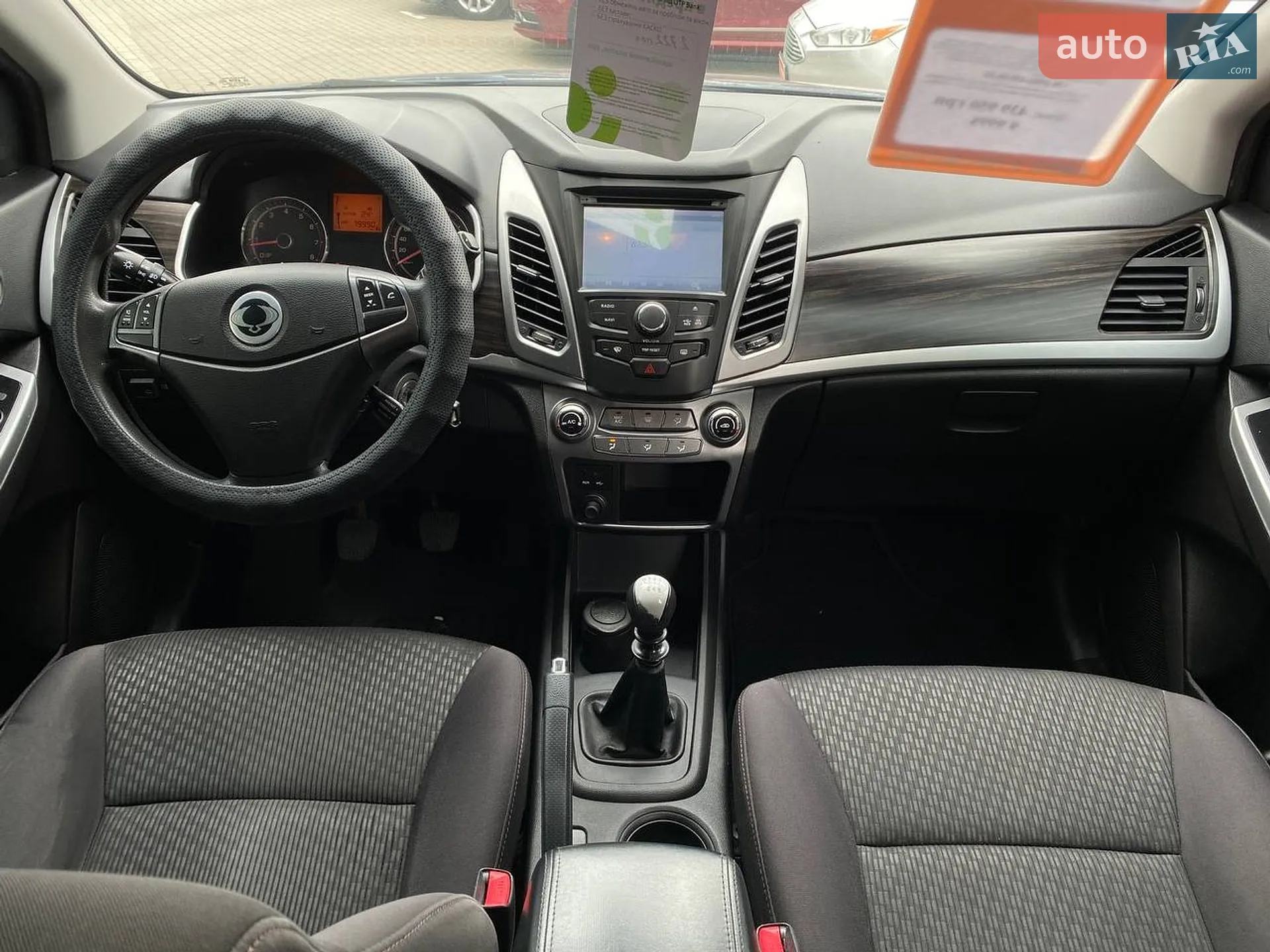 2014 SsangYong Korando - мініатюра 15