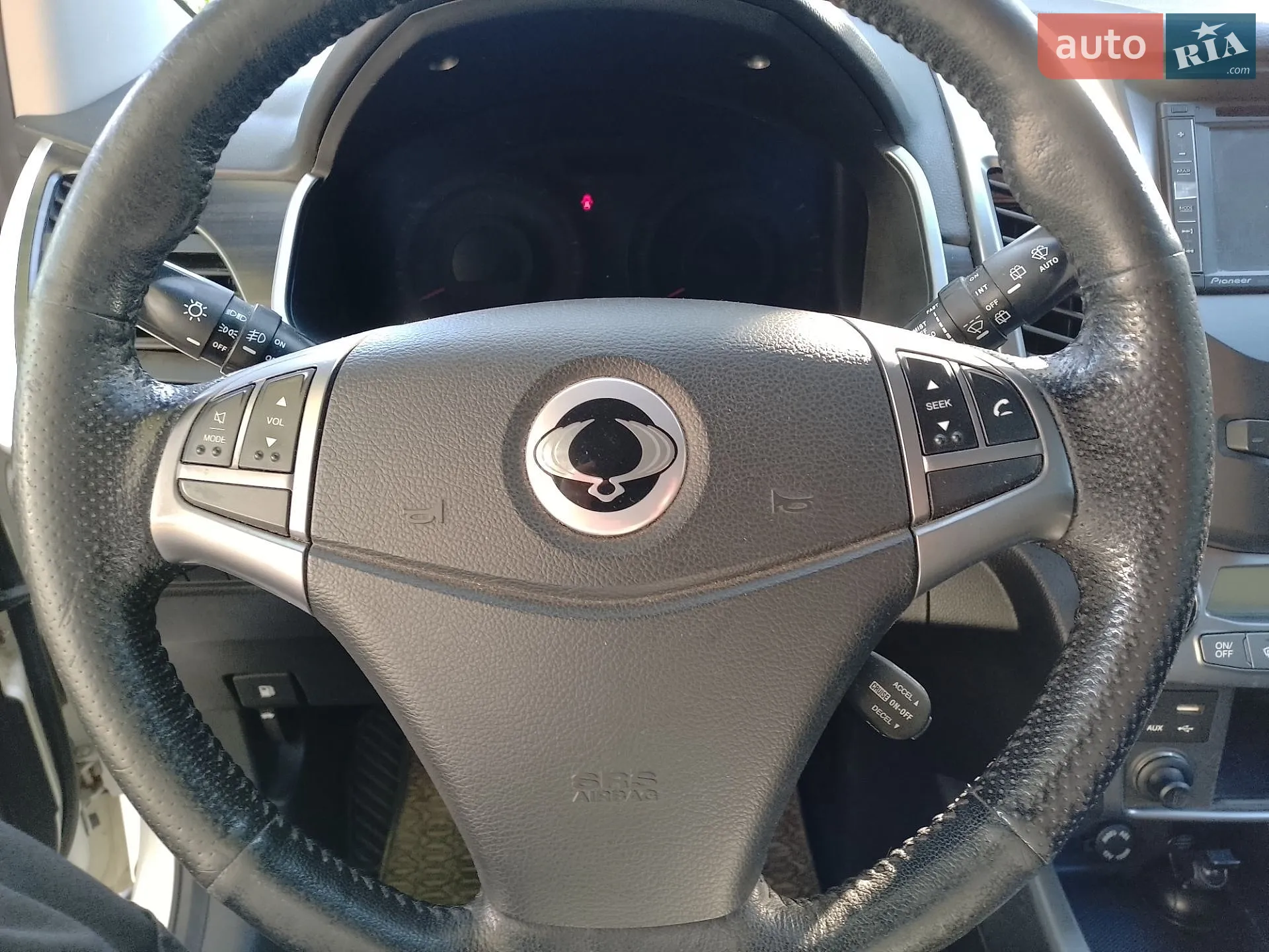 2014 SsangYong Korando - мініатюра 8