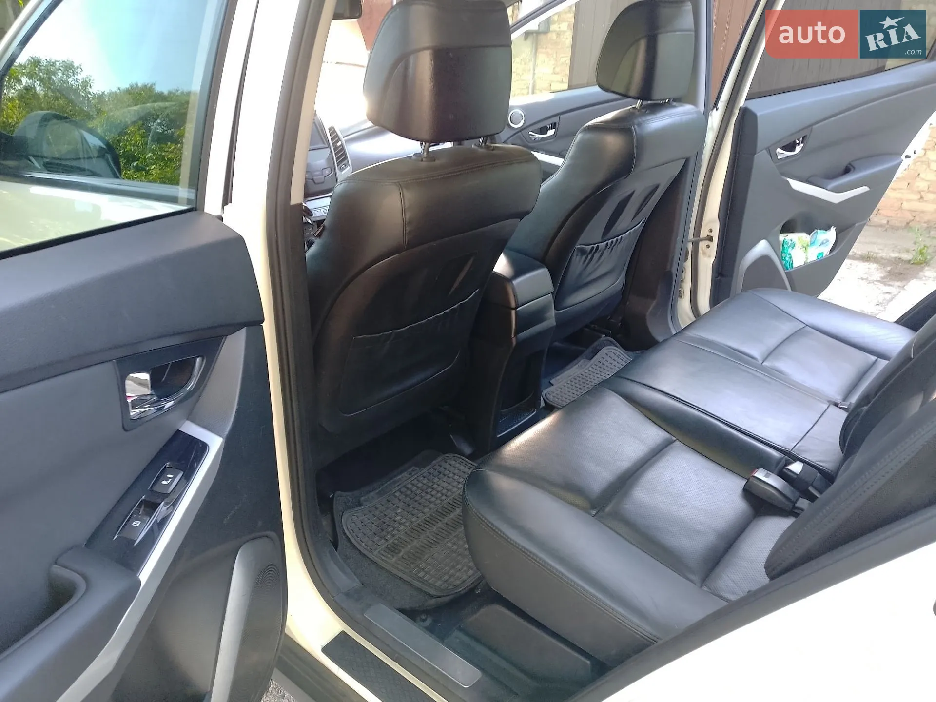 2014 SsangYong Korando - мініатюра 13