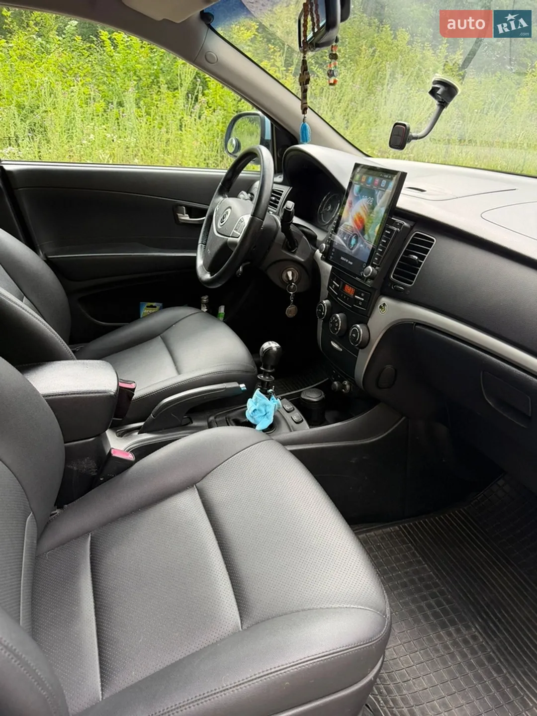 2011 SsangYong Korando - мініатюра 32