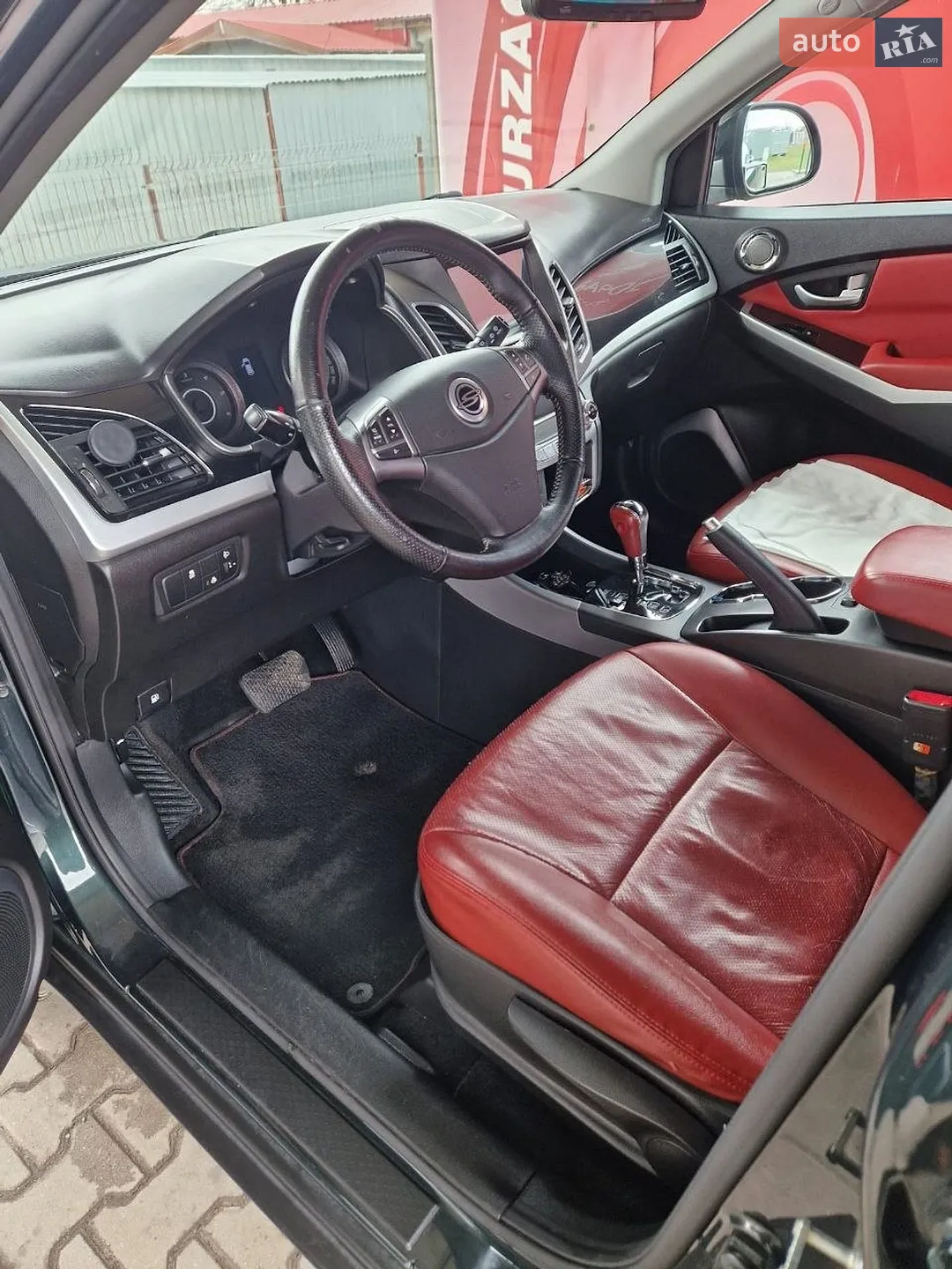 2016 SsangYong Korando - мініатюра 9