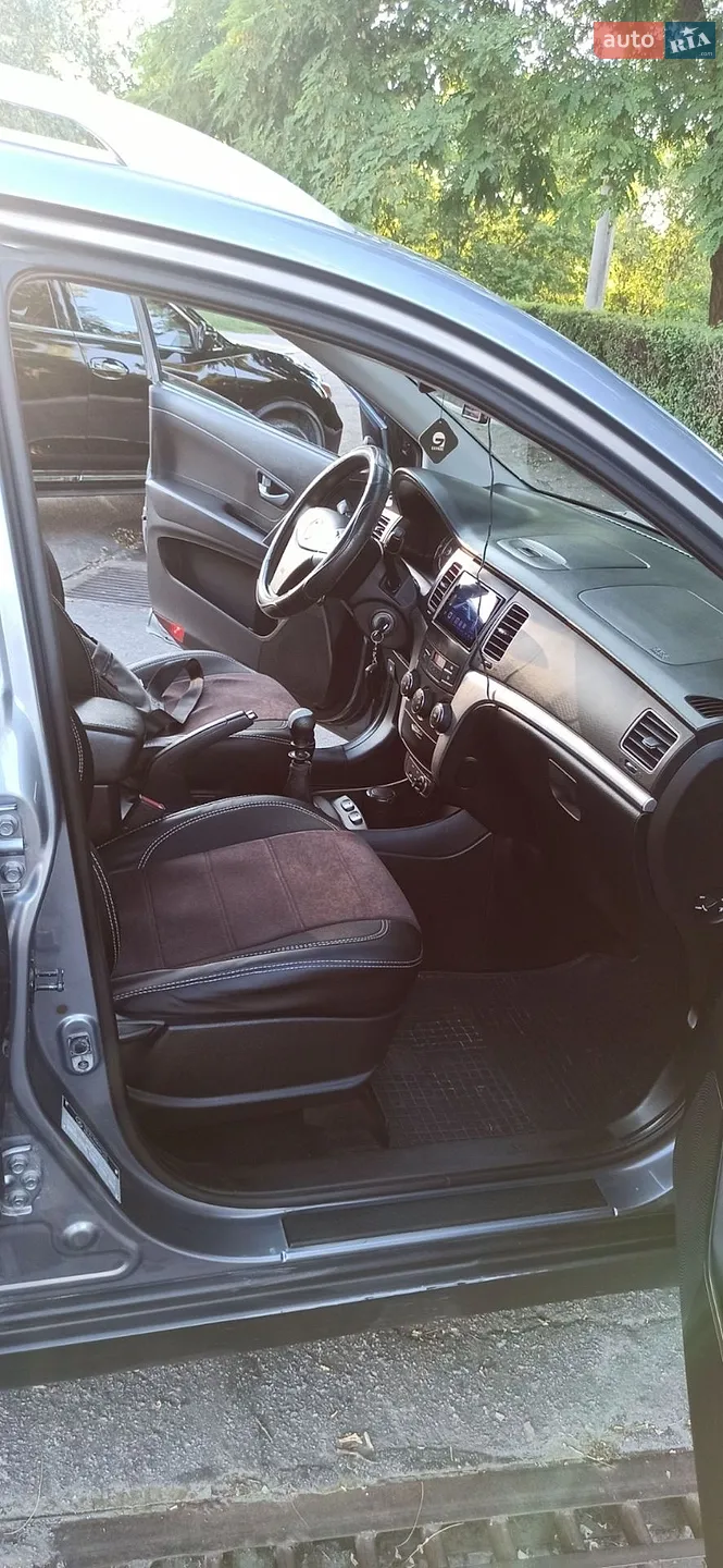 2012 SsangYong Korando - мініатюра 7