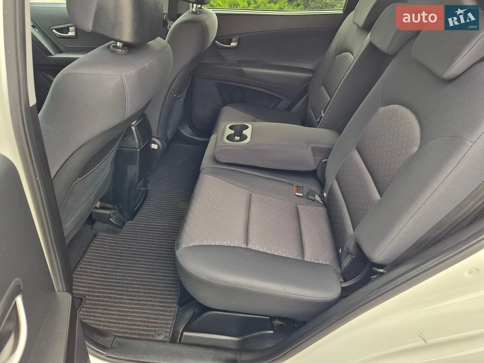 2012 SsangYong Korando - мініатюра 40