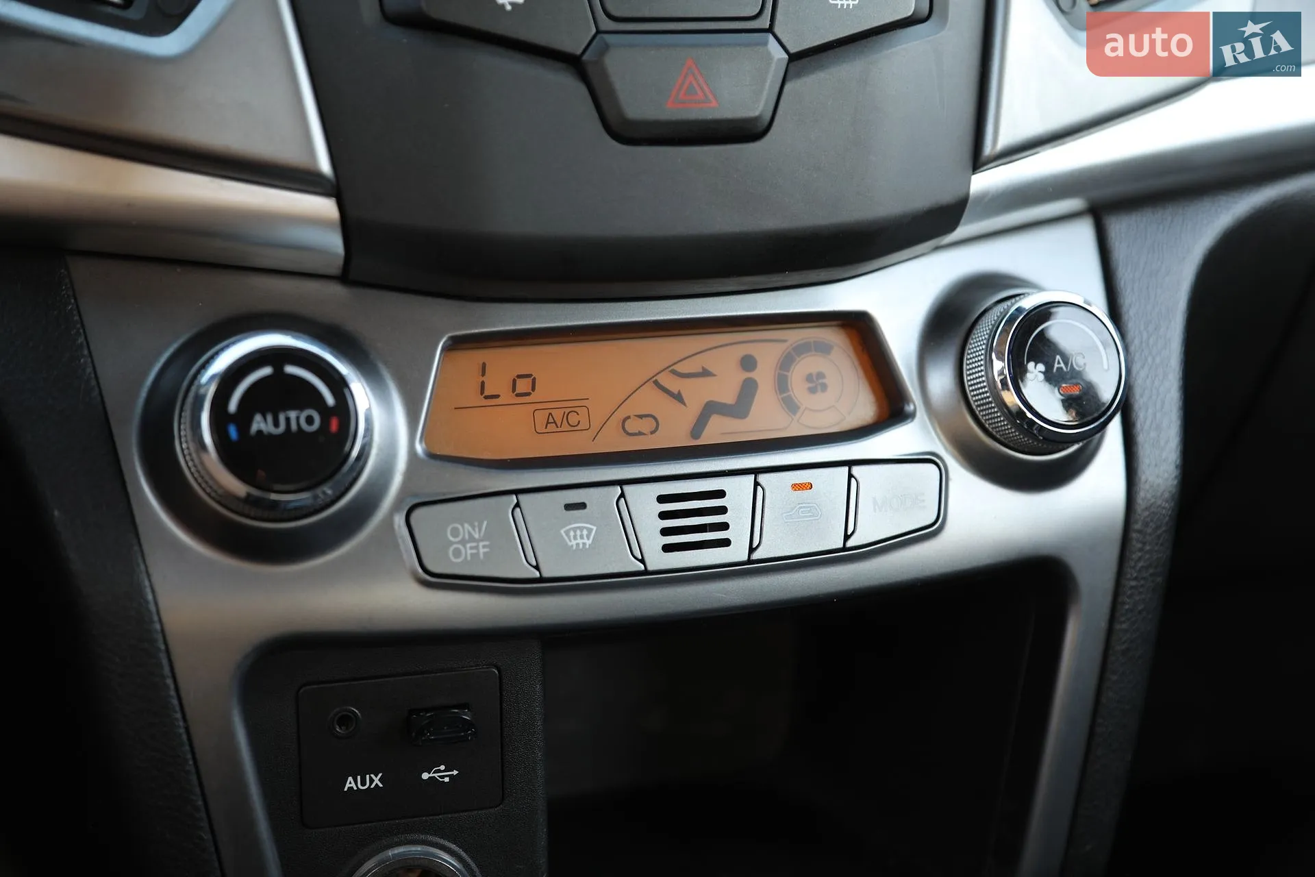 2014 SsangYong Korando - мініатюра 20