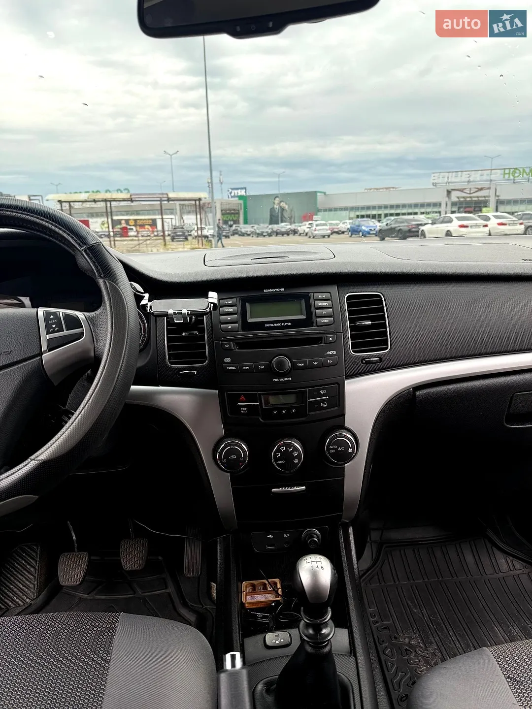 2011 SsangYong Korando - мініатюра 21