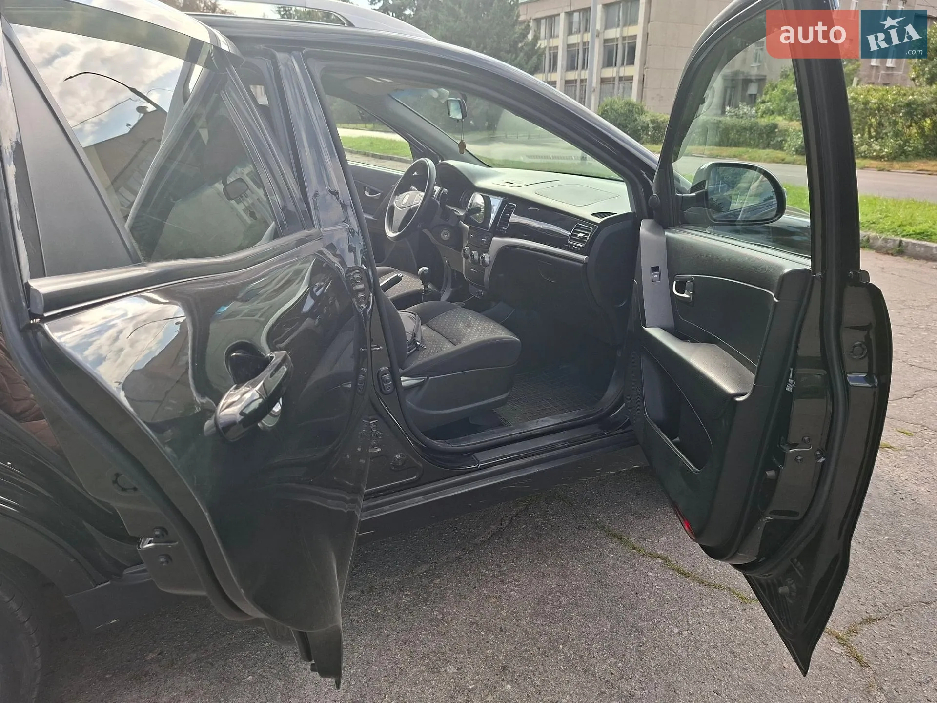 2013 SsangYong Korando - мініатюра 19